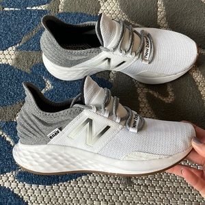 New balance sneakers, in perfect condition, only worn once